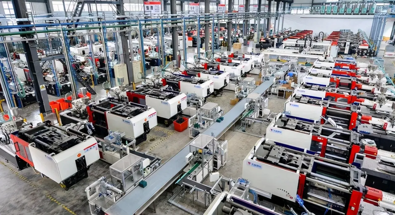 6-Seat MPV Electric Auto with R18 Tire Size and 150-200Ps Total Horsepower Perfect in Need of Transportation Solutions