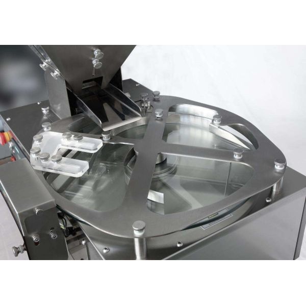 2-9999 Pcs/bottle Filling Range Automatic Tablet Capsule Counting Machine Up To 15 Capacity for Pharmaceutical Industry