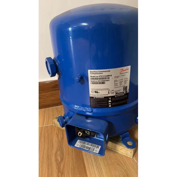 SM Series SM110S4VC Performer Scroll Compressor R22 9HP 88600 BTU For Chiller Room