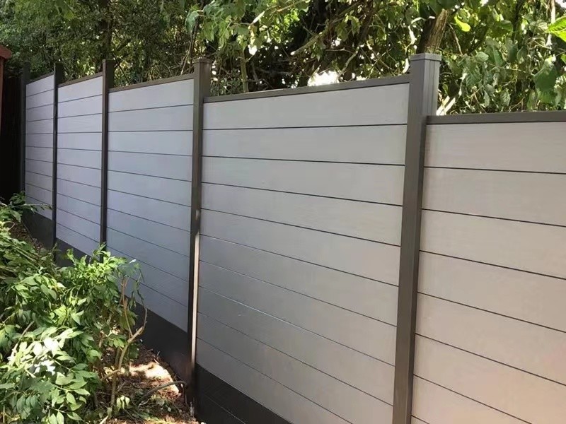 Outdoor Private House WPC Outdoor Fence Garden Composite Fence Panels