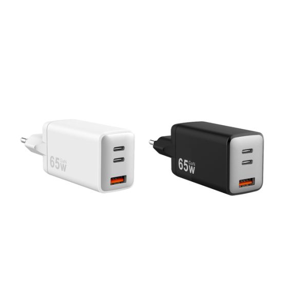 65W 3 Port USB C Wall Charger Fast Charging USB A GaN Adapter Customized Logo