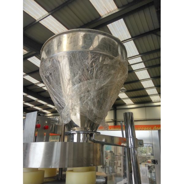 Gas Filling Pouch Packing Machine , 220V Automatic Food Packing Machine