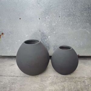 Quality Eco-friendly Matte Grey Round Urn-shape Fiber Clay Planter For Penthouse Balcony Project for sale