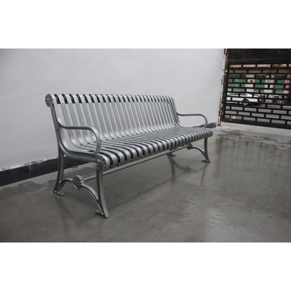 Waterproof Urban Outdoor Metal Garden Bench With Cast Iron And Steel Flat Bar